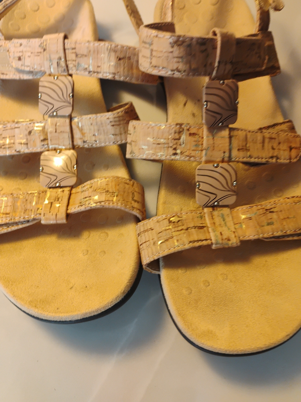 Vionic Beige Cork-Pattern Strappy Sandals sz 11 - Picture 8 of 12